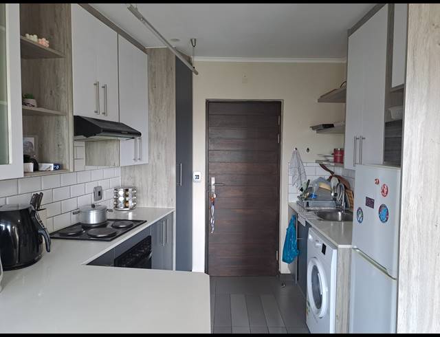 1 BEDROOM APARTMENT FOR SALE IN HATFIELD